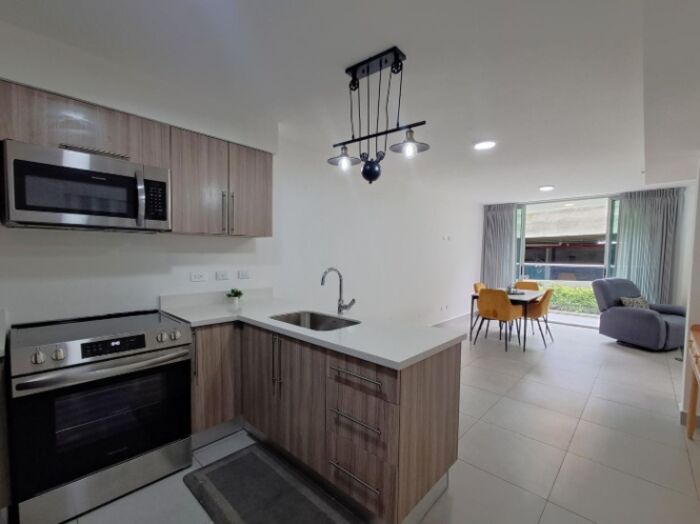 Alquiler de Apartamento en Condominio Altamira, San Pablo de Heredia. RAH 26-934  en San Pablo, Heredia — $1,100