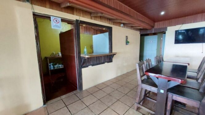 Venta de Casa con Amplio Terreno en Puriscal-Santiago, San José. en Santiago, Puriscal, San José — ₡ 180 000 000