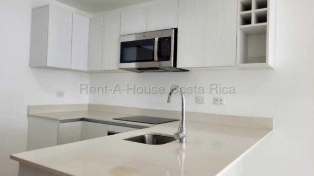 Se alquila apartamento en Cinco Esquinas Tibás 26-2149 in Cinco Esquinas, Tibás, San José — $1,200