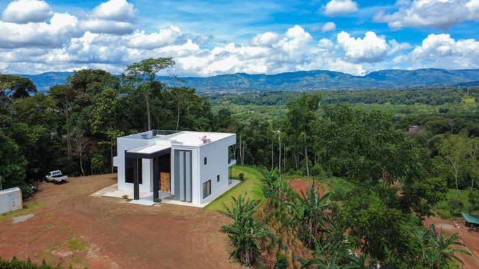 Residencia Moderna de Lujo en El General, Pérez Zeledón, San José — $899,999 - Foto 2 de 40