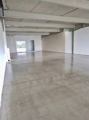 Local / Bodega / Oficina 150 m² en Centro de Negocios - Guachipelín en Escazú, San José — $2,100 - Foto 5 de 10