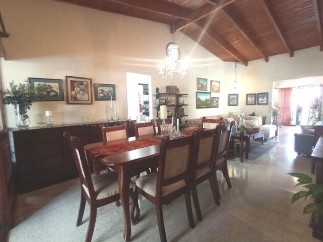 Venta de Casa en Rohrmoser, San José.  in Pavas, San José — $270,000