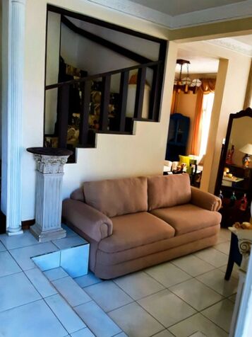 CASA DE 2 PLANTAS EN VENTA BARVA -HEREDIA  en Barva, Heredia — ₡ 195 000 000