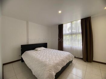 Alquiler de Apartamento Completamente Amoblado en Pozos de Santa Ana 26-1929 en Pozos, Santa Ana, San José — $1,300 - Foto 5 de 10