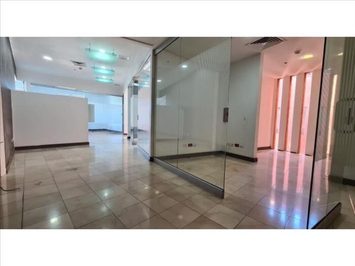 ALQUILER DE OFICINA, SAN JOSE, ESCAZU, PLAZA ROBLE en Escazú, San José — $4,314