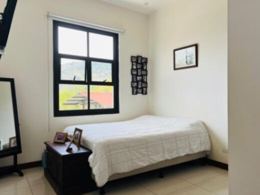 Encantador apartamento ubicado en Condominio Panorama in Piedades, Santa Ana, San José — $133,000