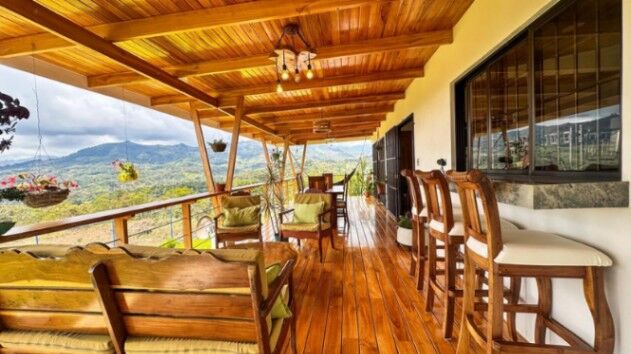 Se vende casa con mas de 8,500m2 de lote en Pérez Zeledón 25-1544 en El General, Pérez Zeledón, San José — $560,000