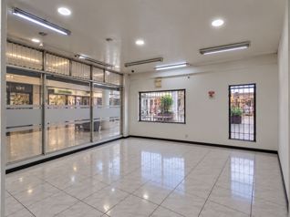 Local Comercial en Alquiler en Desamparados | Centro Comercial - Photo 2 of 3