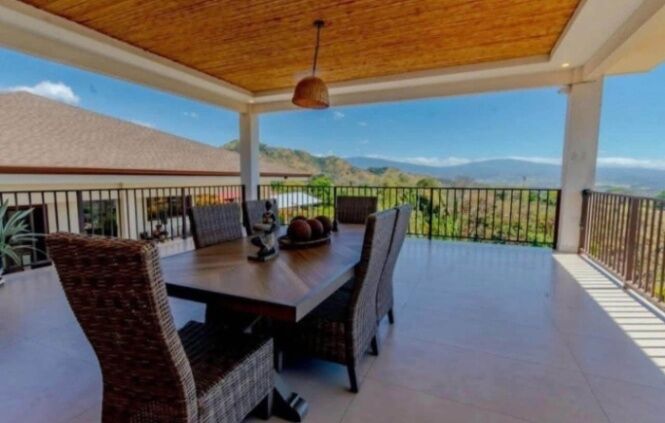 HERMOSA CASA EN ATENAS, CON EL MEJOR CLIMA DEL MUNDO.  en Atenas, Alajuela — $780,000