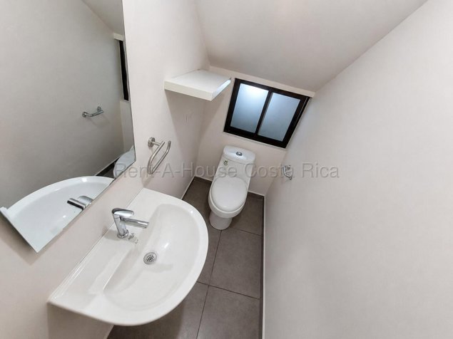 Hermosa casa en venta San francisco de Heredia in San Francisco, Heredia — $240,000