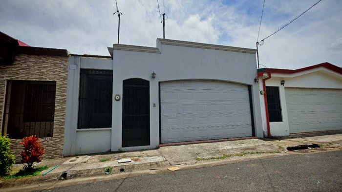 Alquiler de casa, Tres Ríos en Tres Ríos, La Unión, Cartago — ₡ 625 000