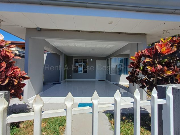 Venta de 2 Casas Independientes  en Tambor de Alajuela. RAH 26-1540 in Tambor, Alajuela — ₡ 90 000 000