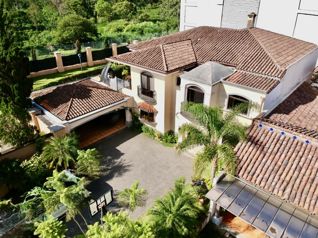 Venta de casa en Curridabat, Cipreses - En condominio in Granadilla, Curridabat, San José — $1,000,000 - Photo 2 of 21