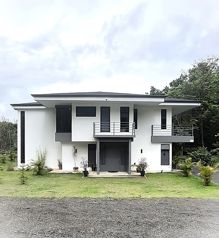 Modern House 3-Bed 3-Bath Villa in Gated Hacienda Natura, Naranjo