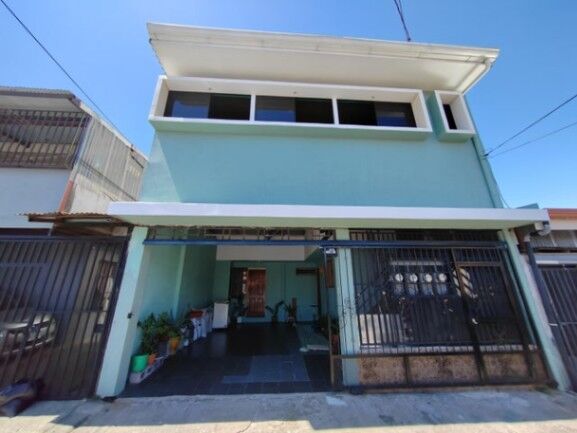 Venta de 4 Apartamentos en San Antonio, Alajuela. en San Antonio, Alajuela — ₡ 90 000 000