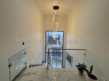Venta de Casa en La Unión-Concepción. RAH 26-1481 en Concepción, La Unión, Cartago — 125 000 000 ₡ - Foto 4 de 13