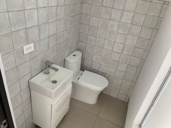 Se vende casa con patio en San Antonio Escazú 26-702 en San Antonio, Escazú, San José — $270,000 - Foto 4 de 25