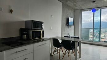 Se alquila apartamento amoblado en torre iFreses Curridabat 26-153 en Curridabat, San José — $950 - Foto 5 de 16