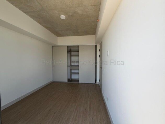 APARTAMENTO EN ALQUILER EN SAN JOSÈ MATA REDONDA en Mata Redonda, San José — $1,000