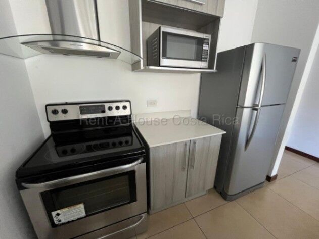 Alquiler de Apartamento Amueblado en Escazú-San Rafael. RAH 26-1705 PRECIO REBAJADO in San Rafael, Escazú, San José — $1,900