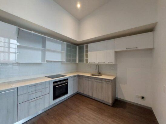 Se alquila moderno y espacioso apartamento en Santa Ana 25-1848 en Santa Ana, San José — $1,100