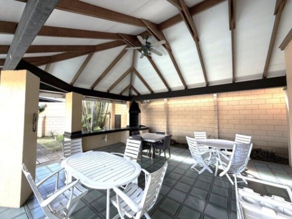 Hermosa casa en Condominio 444 Curridabat,San Jose,Ayarco  in Curridabat, San José — ₡ 176 750 000 - Photo 3 of 27