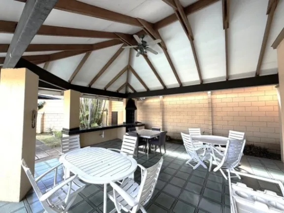 Hermosa casa en Condominio 444 Curridabat,San Jose,Ayarco  en Curridabat, San José — ₡ 176 750 000 - Foto 3 de 27