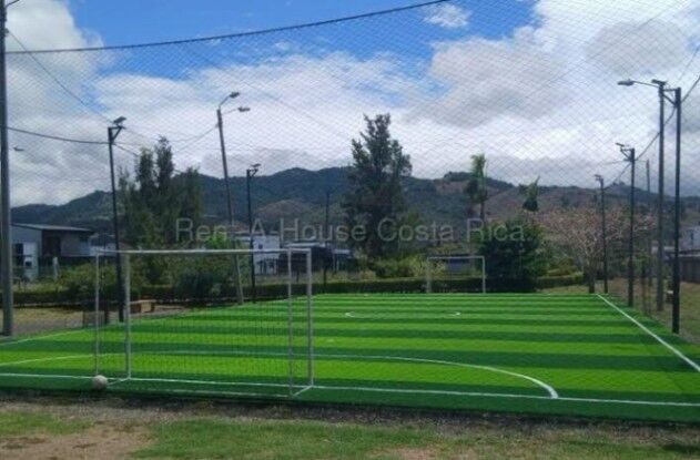 LOTE EN VENTA-CONDOMINIO LA NOBLEZA DE CORIS-CARTAGO en San Isidro, El Guarco, Cartago — ₡ 38 000 000