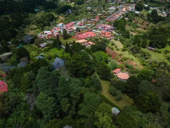 Se vende lote de 3,200m2 en San Isidro de Heredia 25-608 in San Isidro, Heredia — $395,000 - Photo 3 of 22