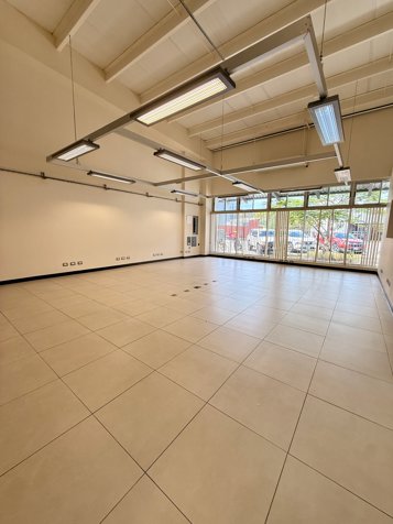 Alquiler oficinas Guachipelin en San Rafael, Escazú, San José — $1,990,000 - Foto 3 de 12