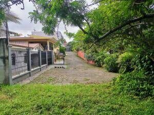 El Mejor Lote de San Rafael: Exclusividad, Seguridad y Ubicación Privilegiada in San Rafael, Escazú, San José — $231,620 - Photo 4 of 5