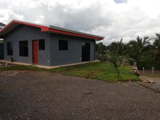 Linda casa en Santa Eulalia de Atenas con piscina natural en Santa Eulalia, Atenas, Alajuela — 72 500 000 ₡ - Foto 4 de 15
