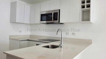 Alquiler de Apartamento en Bambú Rivera, Tibás. RAH 26-2149 en Cinco Esquinas, Tibás, San José — $1,200 - Foto 4 de 20