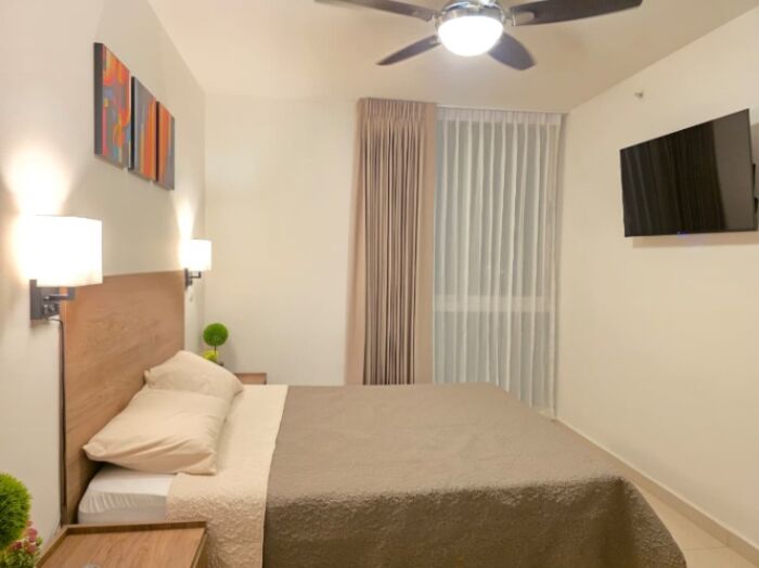 Alquiler de Apartamento Amueblado en Tibás-Cinco Esquinas. en Cinco Esquinas, Tibás, San José — $1,100
