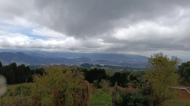 Finca con hermosa vista in Llano Grande, Cartago — ₡ 81 000 000 - Photo 2 of 13