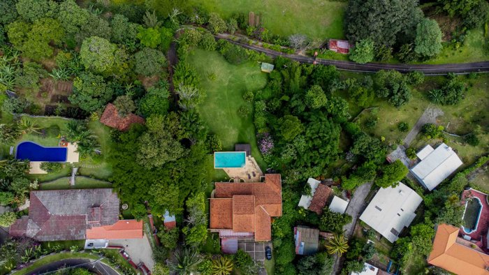 Villa de Lujo Estilo Italiano en las Montañas de Santa Ana in Santa Ana, San José — $650,000 - Photo 2 of 22
