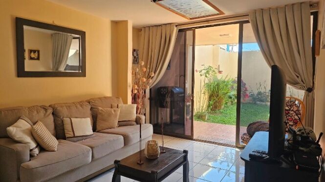Vendo esta hermosa y cómoda casa en Goicoechea en Mata de Plátano, Goicoechea, San José — $200,000