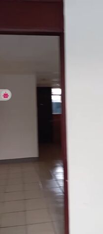 Se alquila casa grande con tres cuartos y un apartamento al lado atrás de la propiedad tipo estudio  in Alajuela — ₡ 480 000