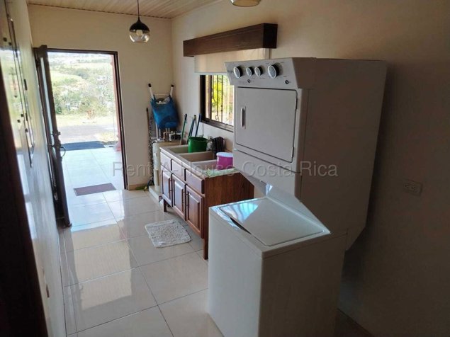 Casa moderna en terreno amplio y piscina EN VENTA #26-1597 GS in San Isidro, Alajuela — $648,000 - Photo 2 of 8