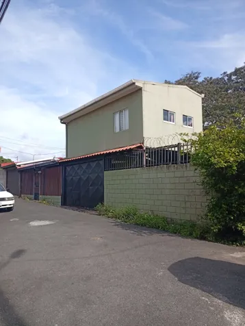 Se vende casa, con apartamento en segundo piso, en san Lorenzo de desamparados en Damas, Desamparados, San José — ₡ 50 000 000 - Foto 3 de 43