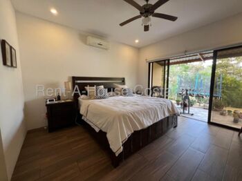 CASA EN VENTA EN PIEDADES DE SANTA ANA en Piedades, Santa Ana, San José — $435,000 - Foto 3 de 14