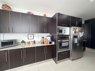 Venta de Apartamento en Piedades de Santa Ana. RAH 26-2122 en Piedades, Santa Ana, San José — $335,000 - Foto 2 de 6