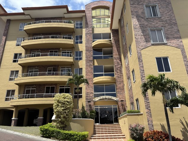 ALQUILER / Encantador Apartamento Condominio, San Rafael de Escazú en Escazú, San José — $1,700