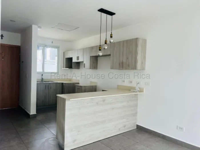 Venta de Casa in Ulloa, Heredia — ₡ 75 000 000 - Photo 3 of 6