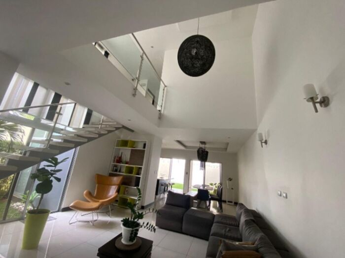 CASA EN VENTA EN SANTA ANA SAN JOSÈ en Santa Ana, San José — $160,000,000