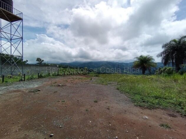 Venta de Lote en Hacienda Vieja-Orotina. RAH 26-2185 en Hacienda Vieja, Orotina, Alajuela — ₡ 100 000
