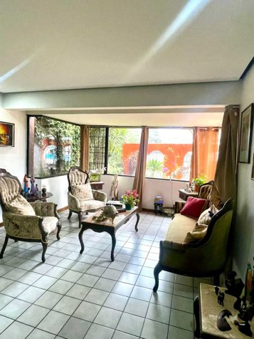 2 CASAS EN LOS LAURELES DE ESCAZÚ. en Escazú, San José — $550,000 - Foto 2 de 32