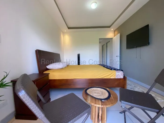 Alquiler | Apartamento amueblado de 3 habitaciones en Cariari, Heredia #27-70 GS en Ulloa, Heredia — $1,500 - Foto 3 de 9