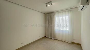 MLS-26-1584 ALQUILER CASA SAN RAFAEL ESCAZU en San Rafael, Escazú, San José — $2,400 - Foto 5 de 10