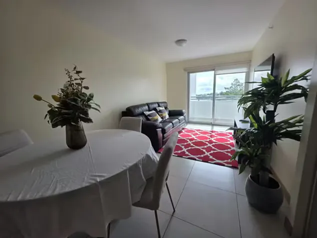 Alquiler de Apartamento Amueblado /  Heredia en Ulloa, Heredia — $1,100